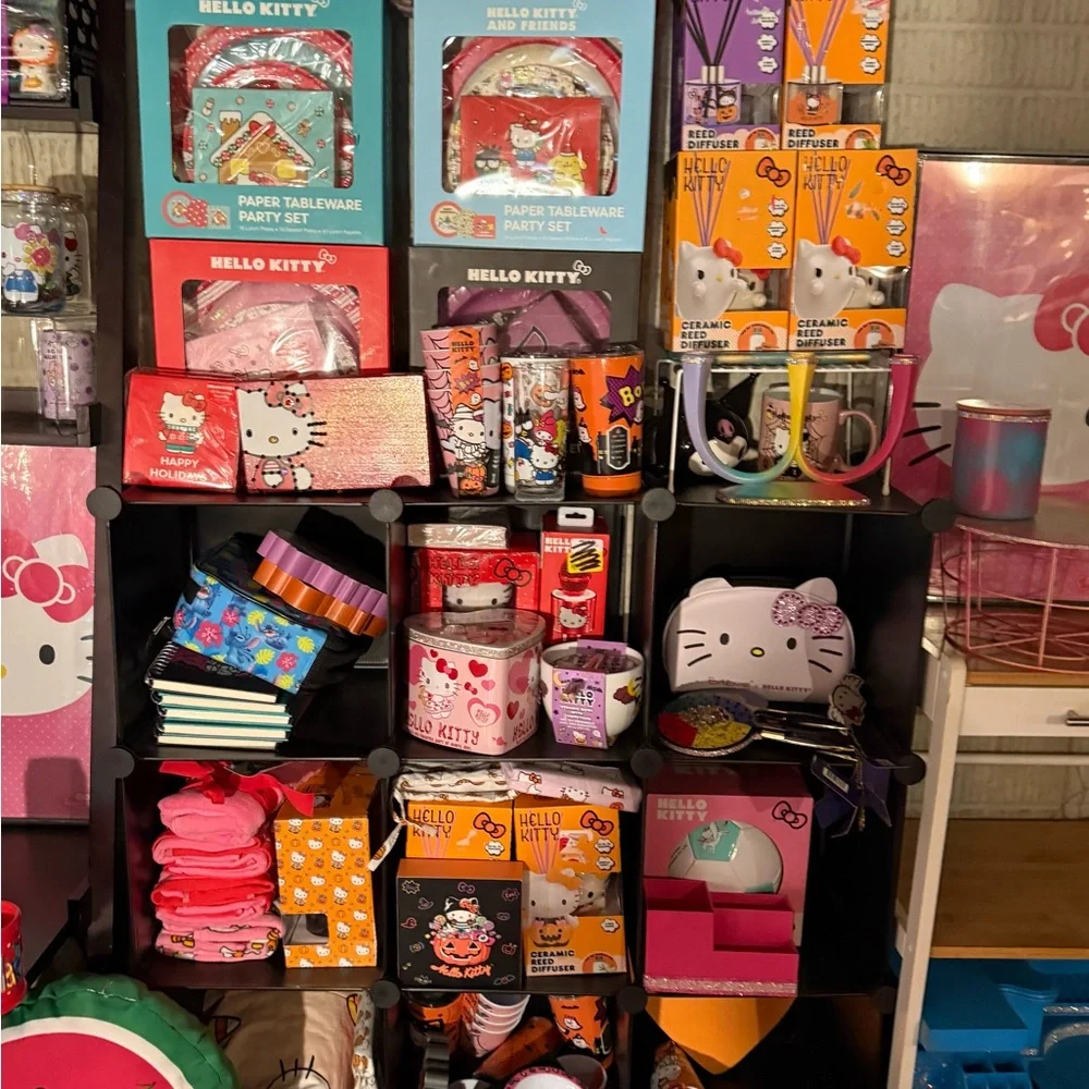$25.00 MYSTERY BOX! All new items! See description!